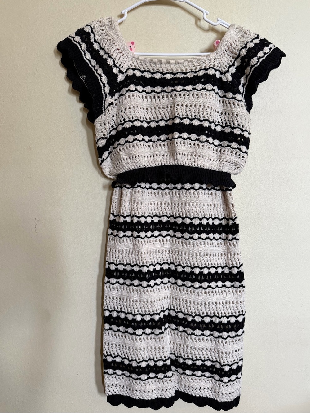 Freshman 1996 Black & Cream Crochet 2 piece set (Crop top & skirt)